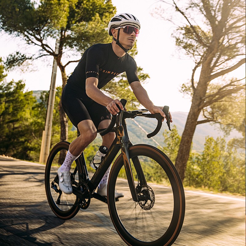 Maillot - noir et cuivre